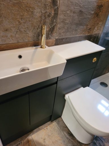 Bathroom in Abingdon by KG Plumbing and Heating 